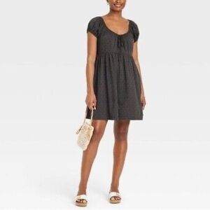 Universal Thread Women’s Mini Short Sleeve Gray Scoop Neck Dress